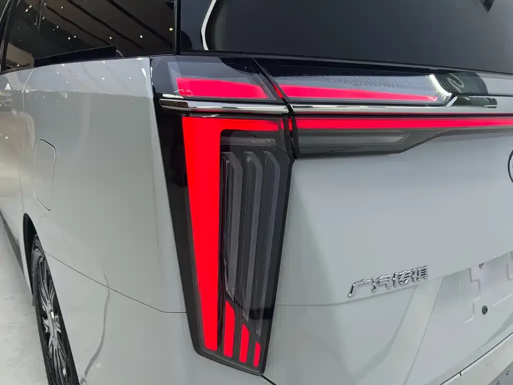 GAC Motor Trumpchi E9 — фото 3