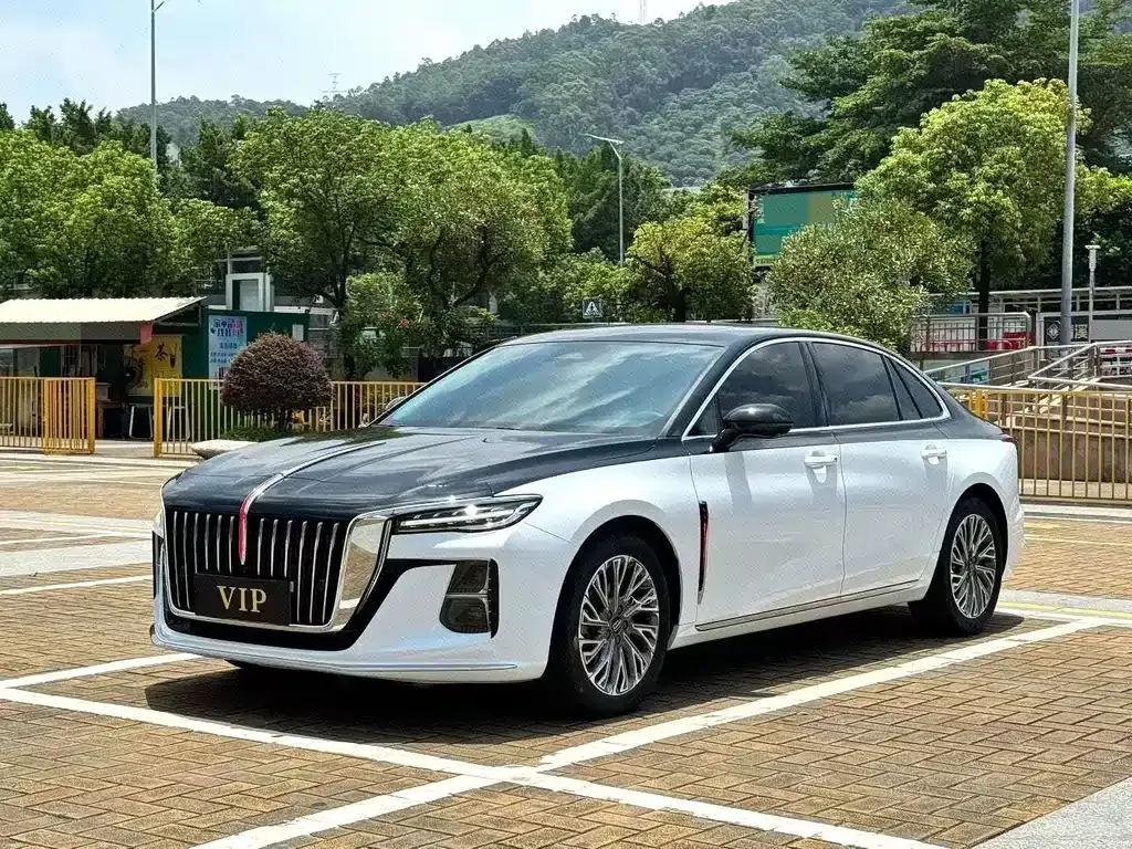 Hongqi H5 — фото 1