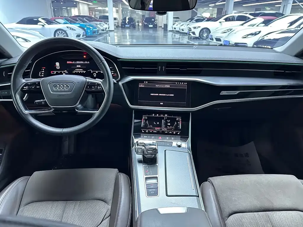 Audi A7L — фото 9