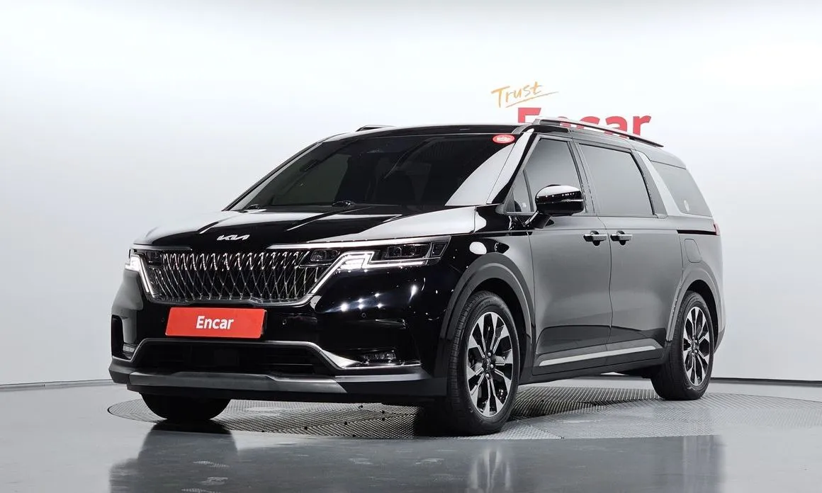 Kia Carnival — фото 1