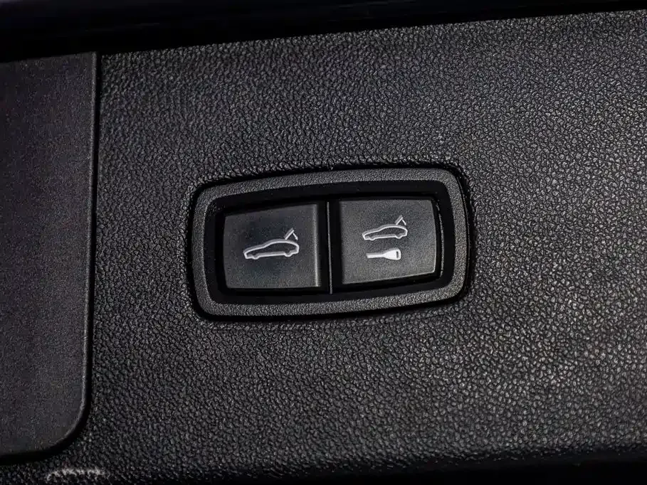 Porsche Cayenne Hybrid — фото 10