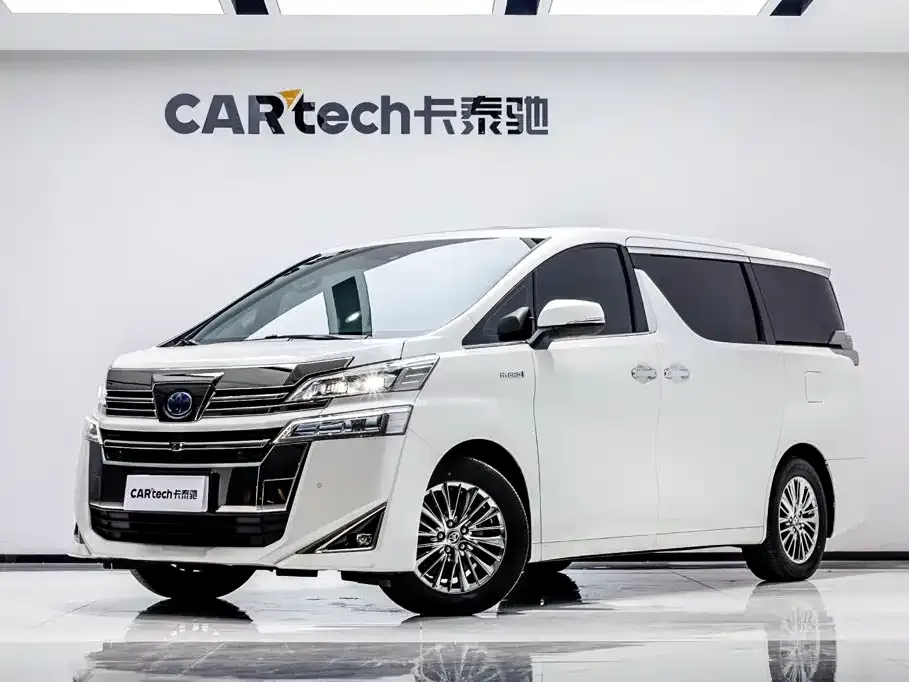 Toyota Vellfire — фото 1