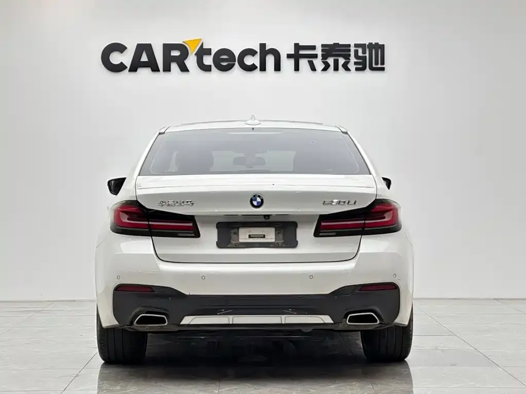 BMW 5 Series — фото 9