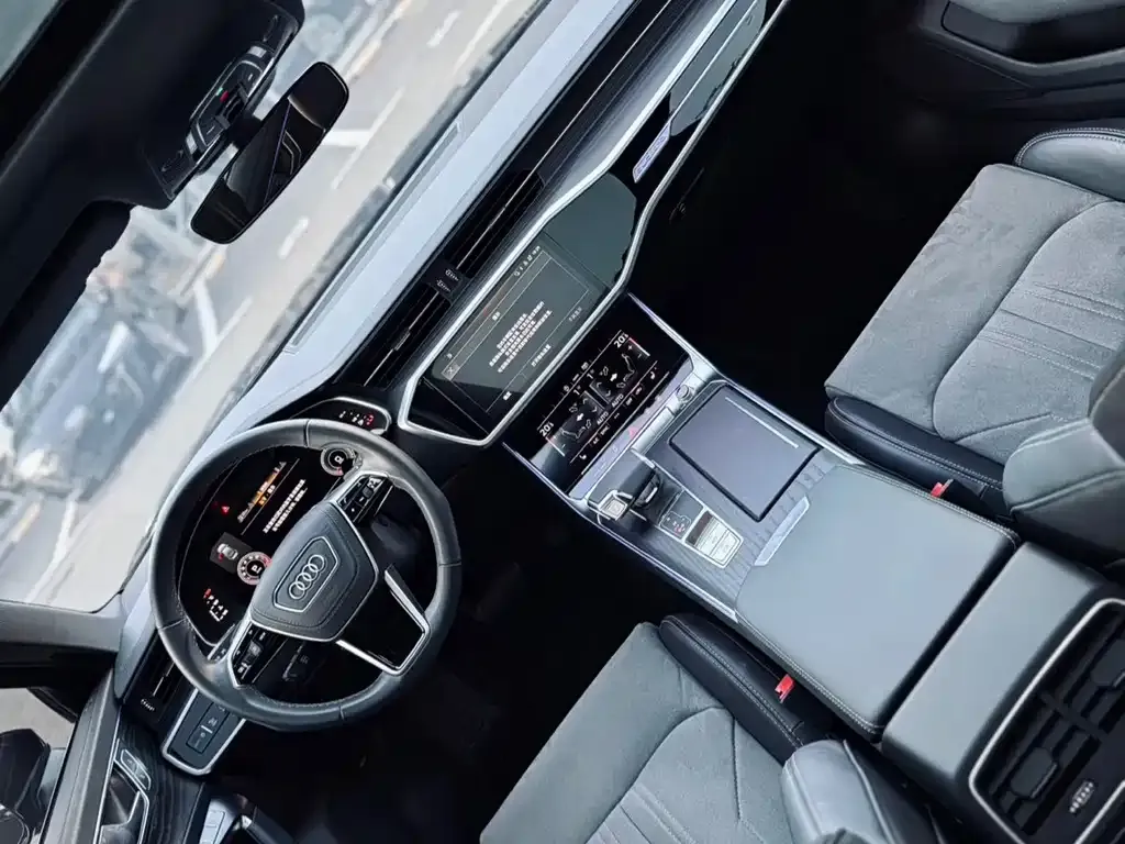 Audi A6L — фото 10