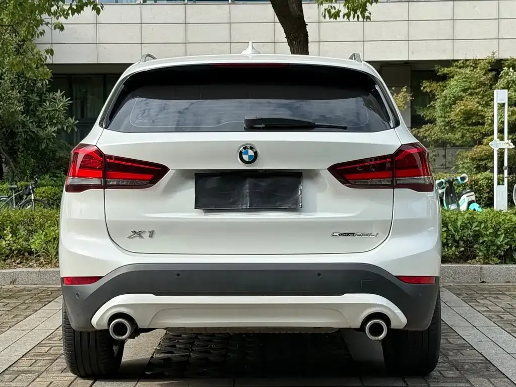 BMW X1 — фото 5