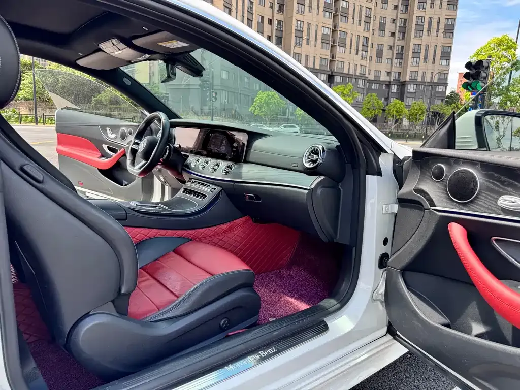 Mercedes-Benz E-Class (Import) — фото 4