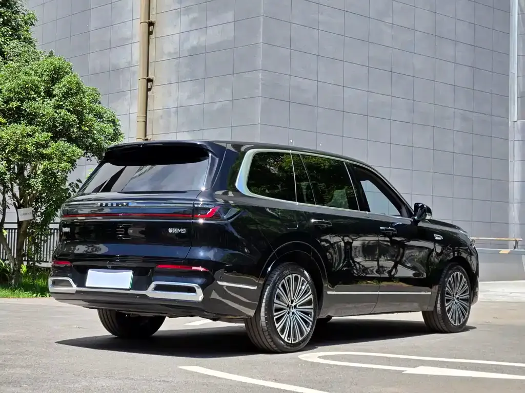 Geely Galaxy M9 — фото 4