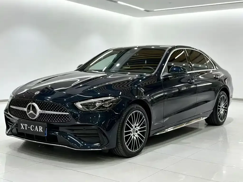 Mercedes-Benz C-Class — фото 1