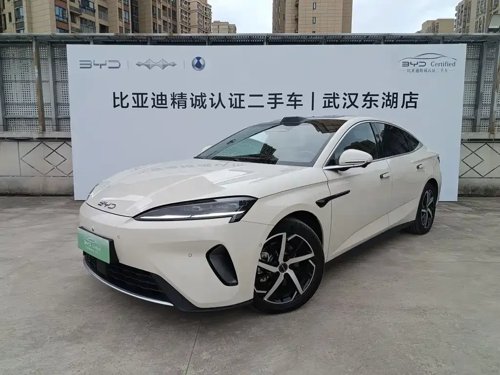 BYD Seal 07 DM-i — фото 1