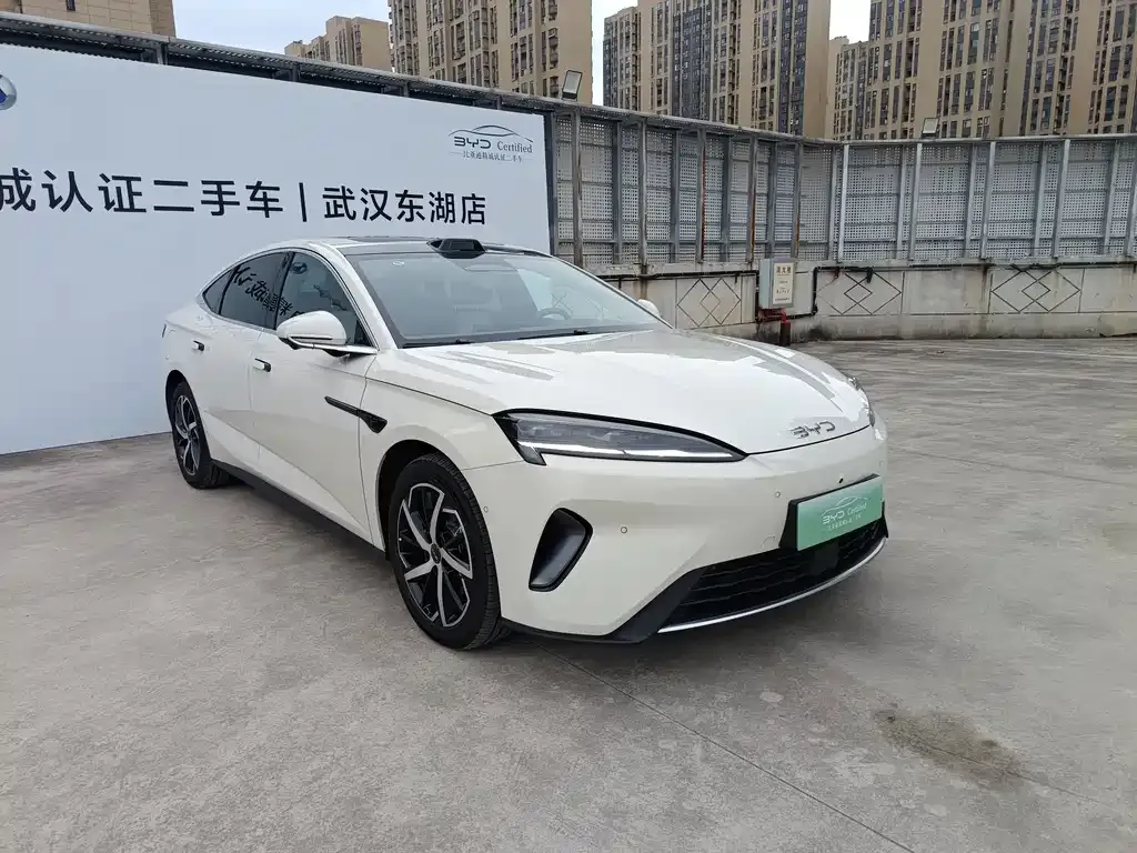 BYD Seal 07 DM-i — фото 10