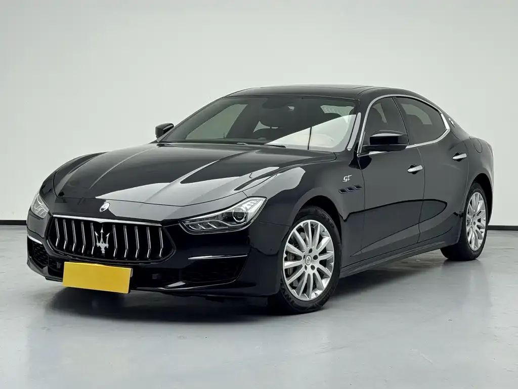 Maserati Ghibli — фото 1