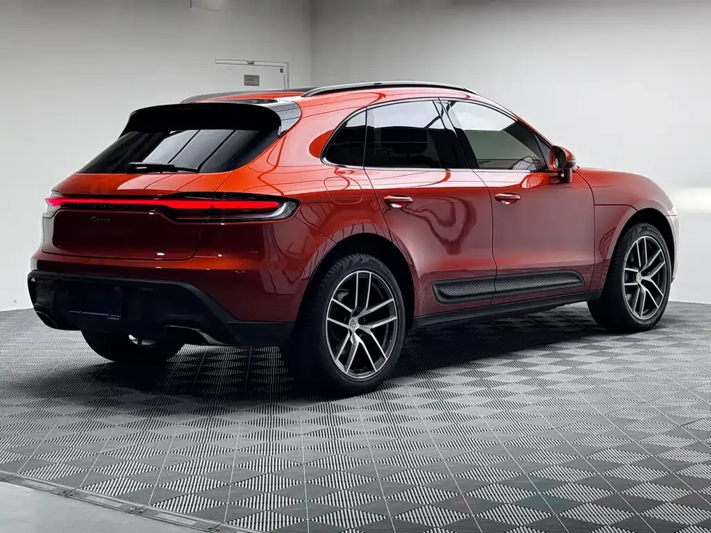 Porsche Macan — фото 8