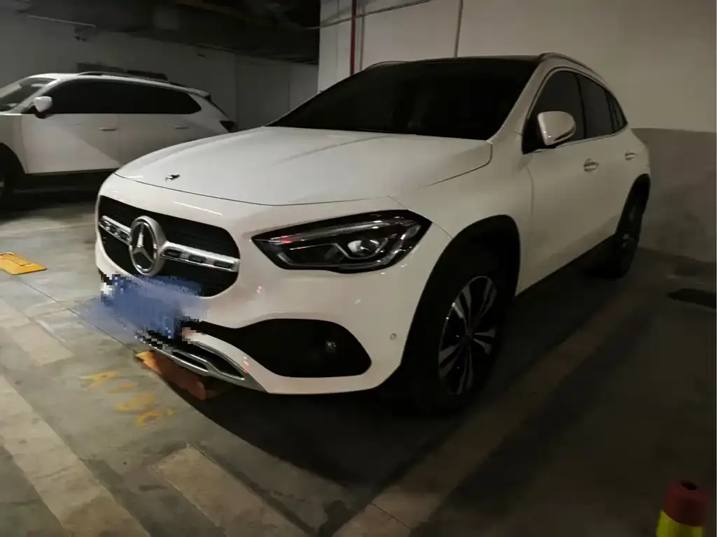 Mercedes-Benz GLA — фото 1
