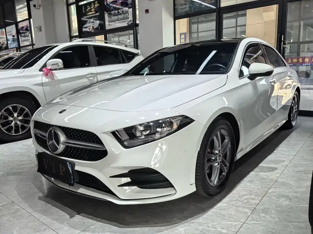 Mercedes-Benz A-Class — фото 1