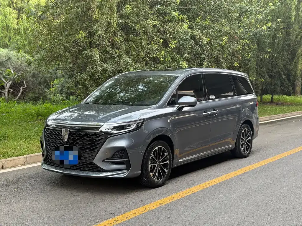 Roewe iMAX8 — фото 1