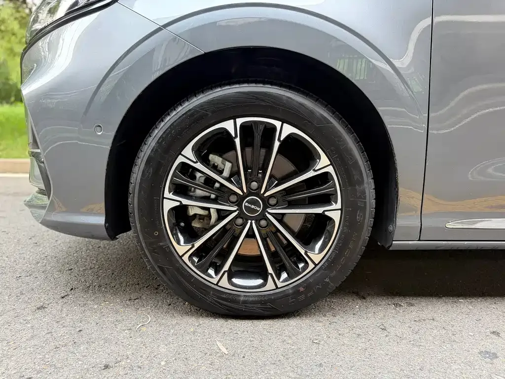 Roewe iMAX8 — фото 7