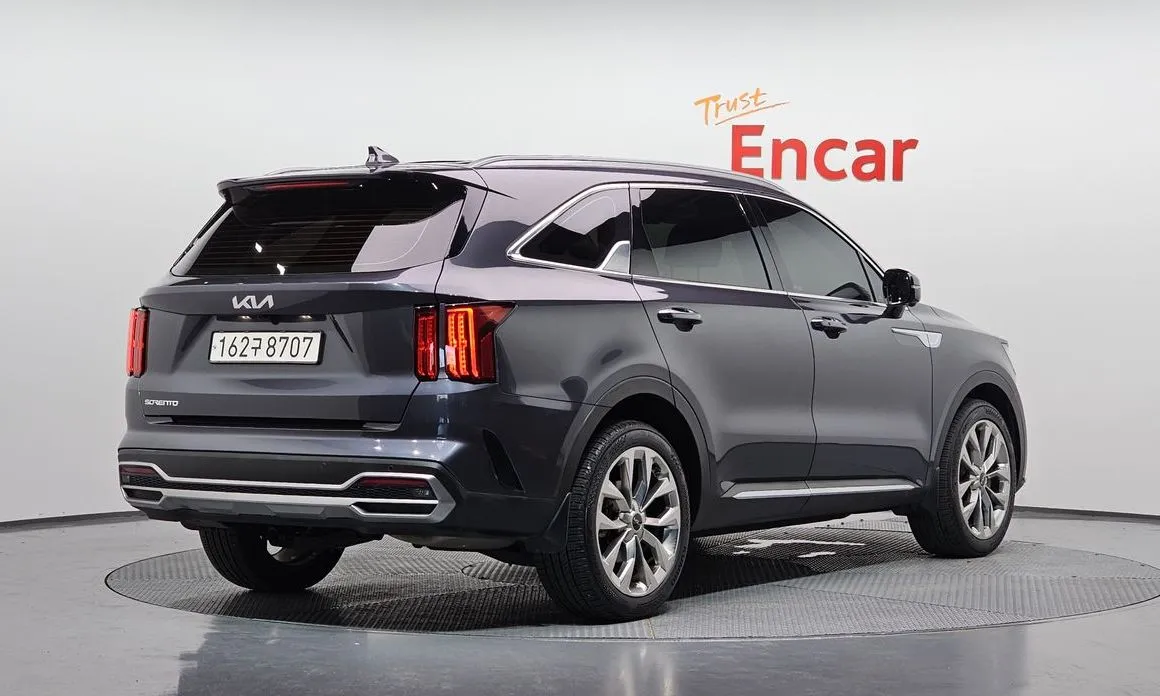 Kia Sorento — фото 9