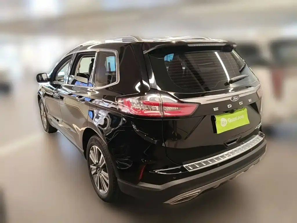 Ford Edge — фото 10