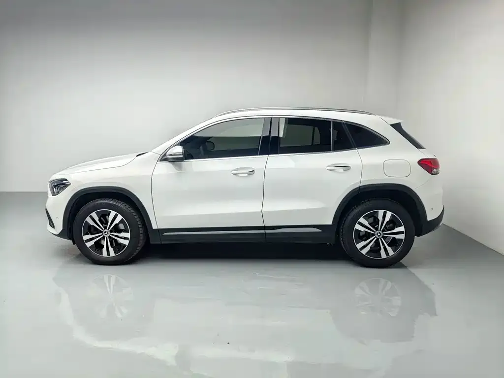 Mercedes-Benz GLA — фото 5