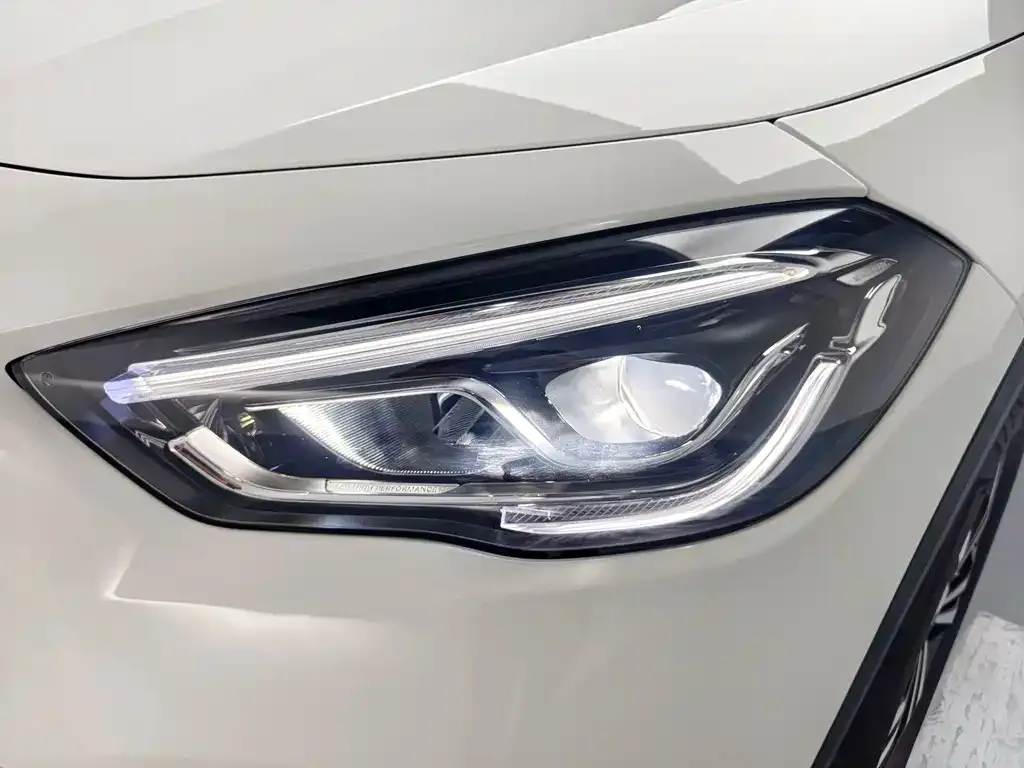 Mercedes-Benz GLA — фото 2