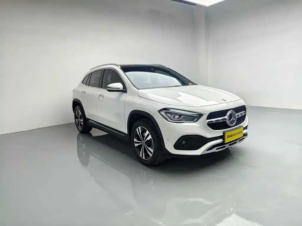 Mercedes-Benz GLA — фото 9
