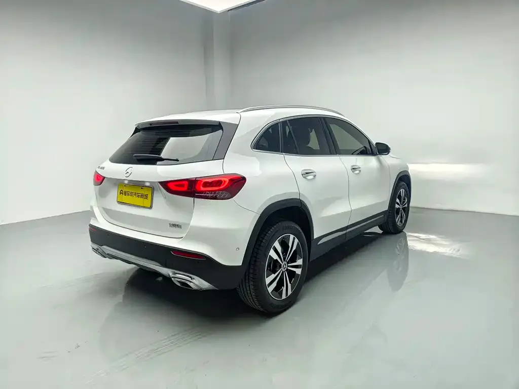 Mercedes-Benz GLA — фото 8