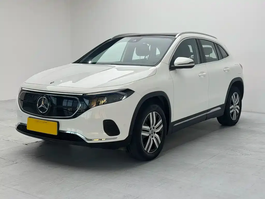 Mercedes-Benz EQA — фото 1