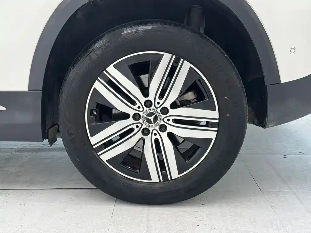 Mercedes-Benz EQA — фото 9