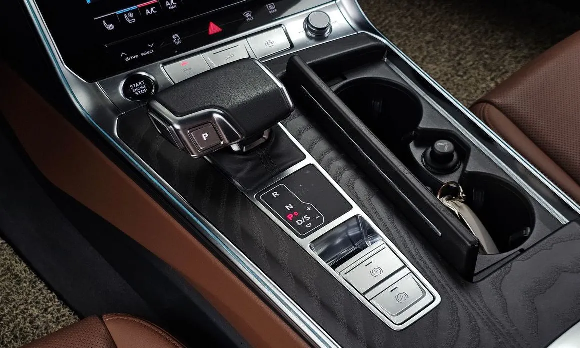 Audi A6 — фото 7