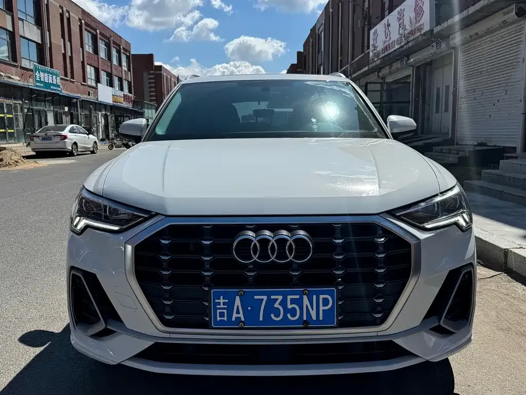 Audi Q3 — фото 2