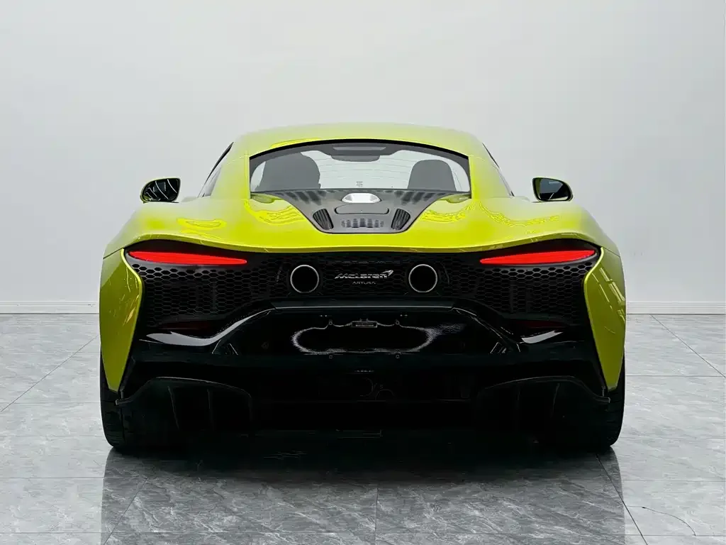 McLaren Artura — фото 10