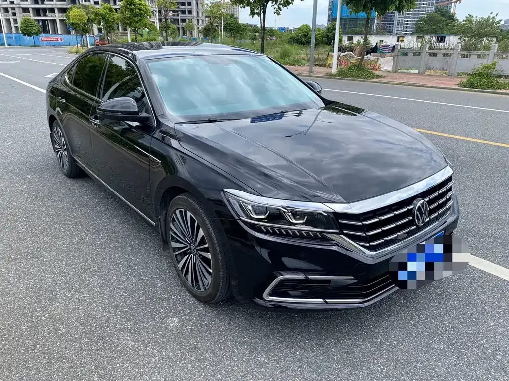 Volkswagen Passat — фото 8