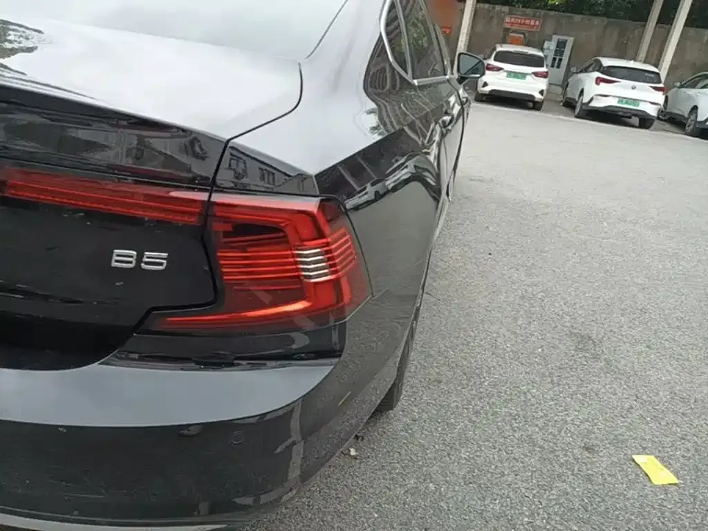 Volvo S90 — фото 10