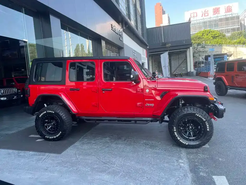 Jeep Wrangler — фото 6