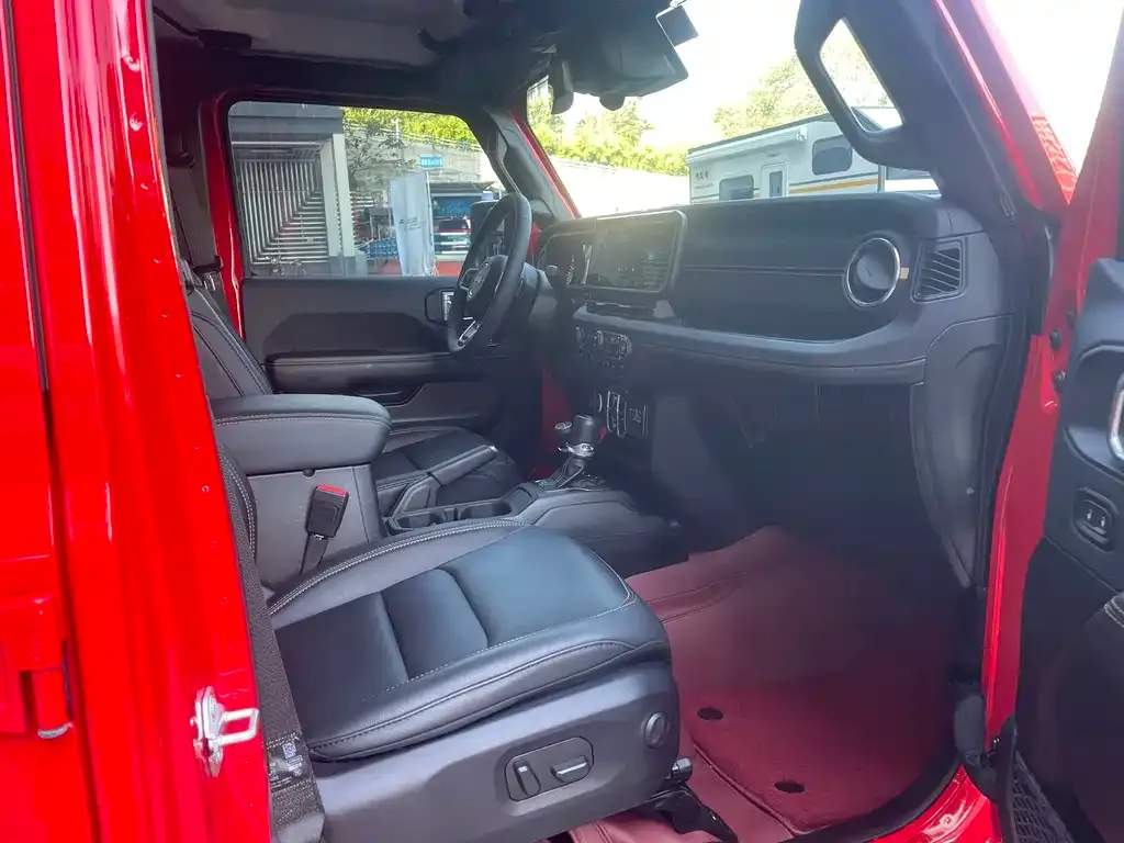 Jeep Wrangler — фото 4
