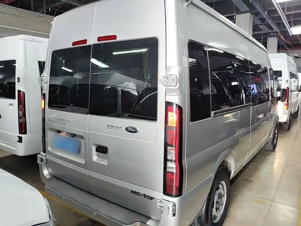 Ford Transit Custom — фото 10