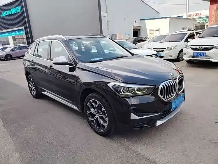 BMW X1 — фото 9
