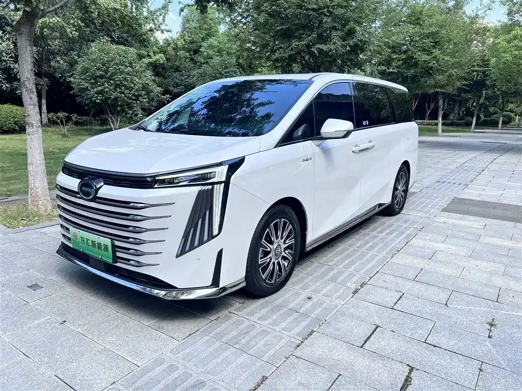 GAC Motor Trumpchi E9 — фото 1