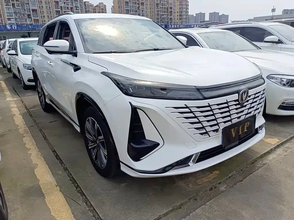Changan CS75 PLUS — фото 2