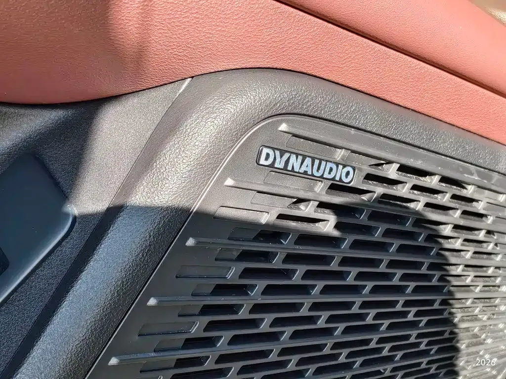 BYD Seal 07 DM-i — фото 8