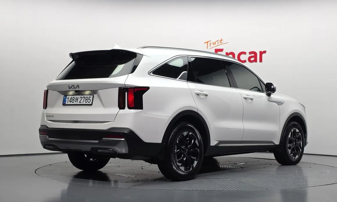 Kia Sorento — фото 7