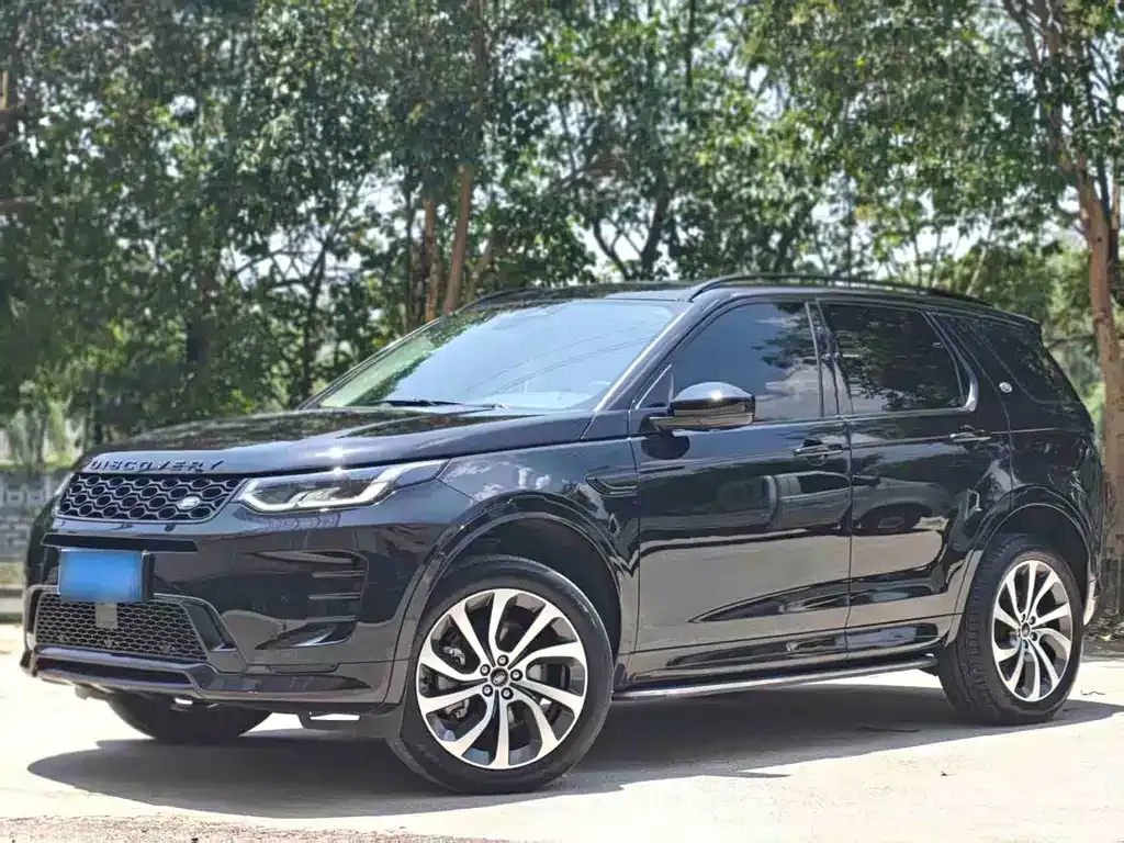 Land Rover Discovery Sport — фото 1