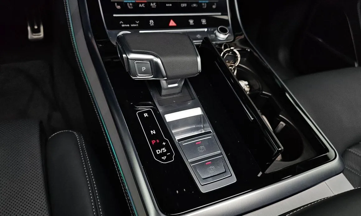 Audi Q7 — фото 6