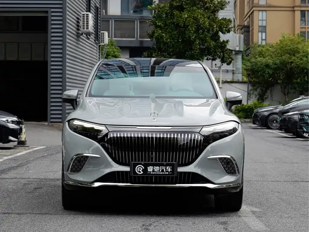 Mercedes-Benz EQS SUV — фото 2