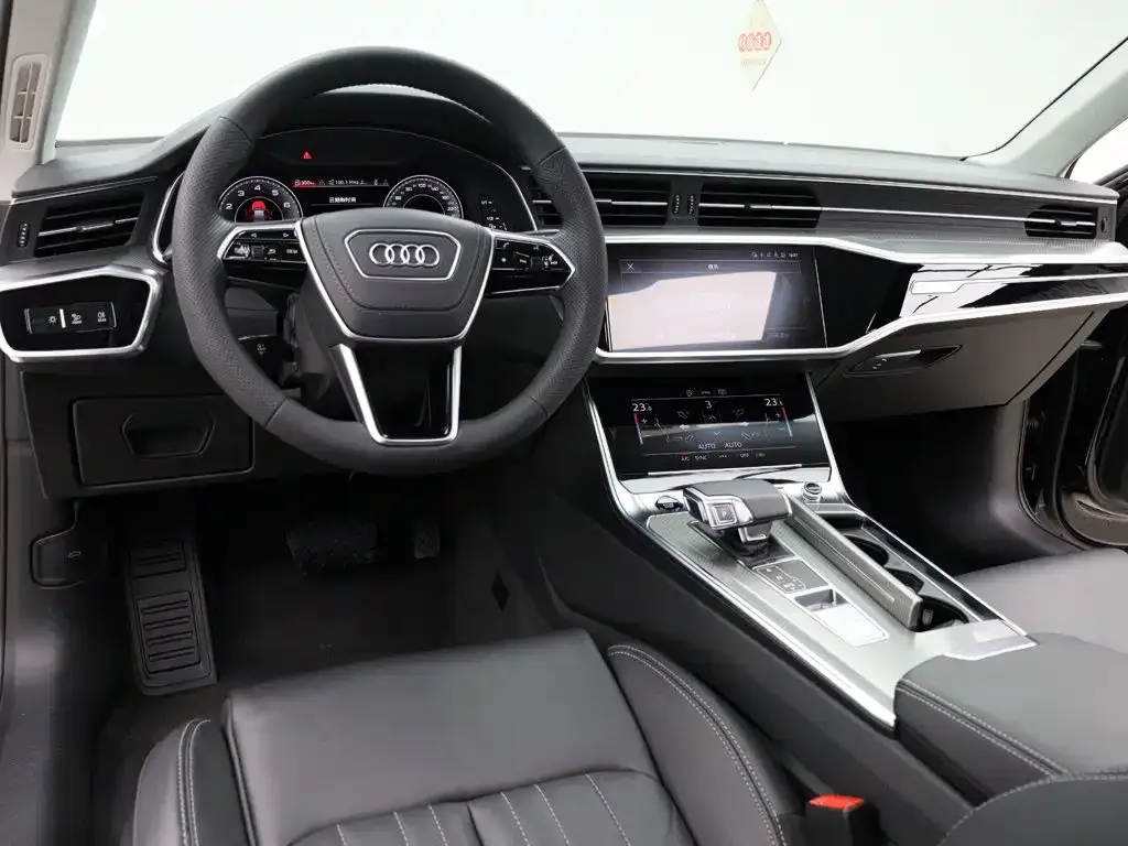 Audi A6L — фото 9