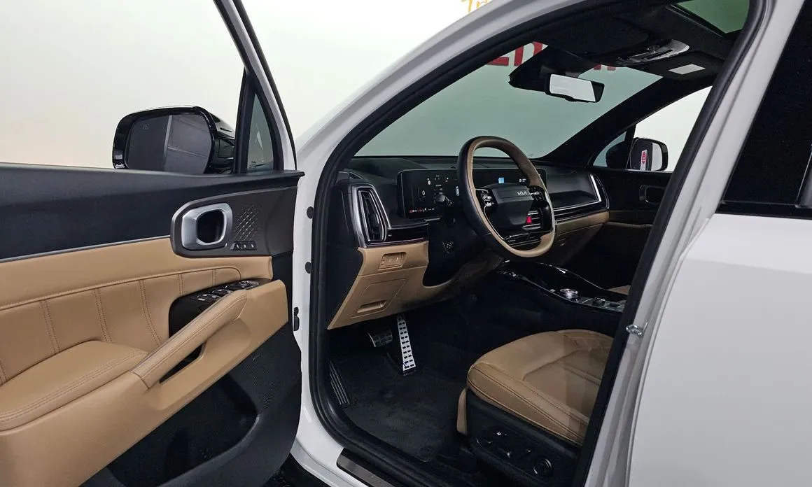 Kia Sorento — фото 6