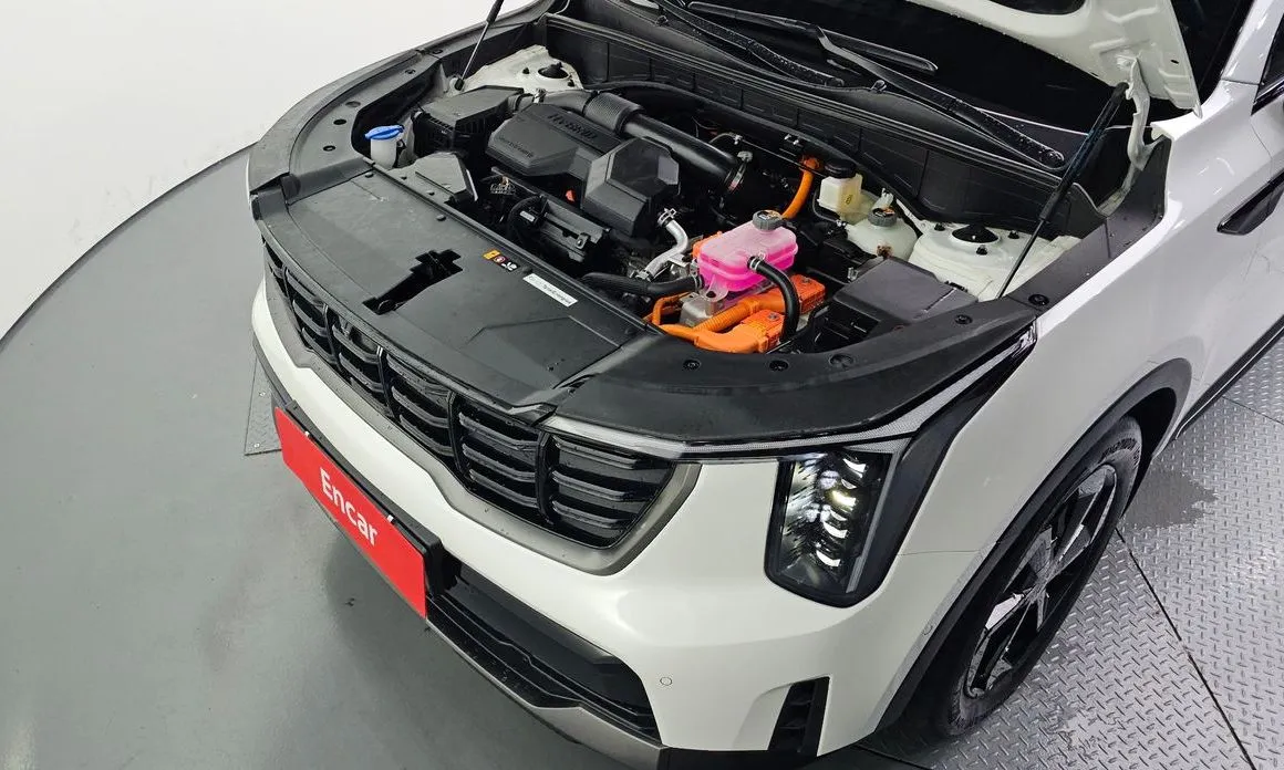 Kia Sorento — фото 10