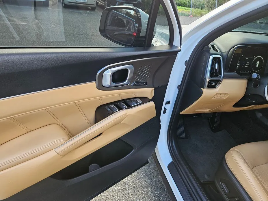 Kia Sorento — фото 5
