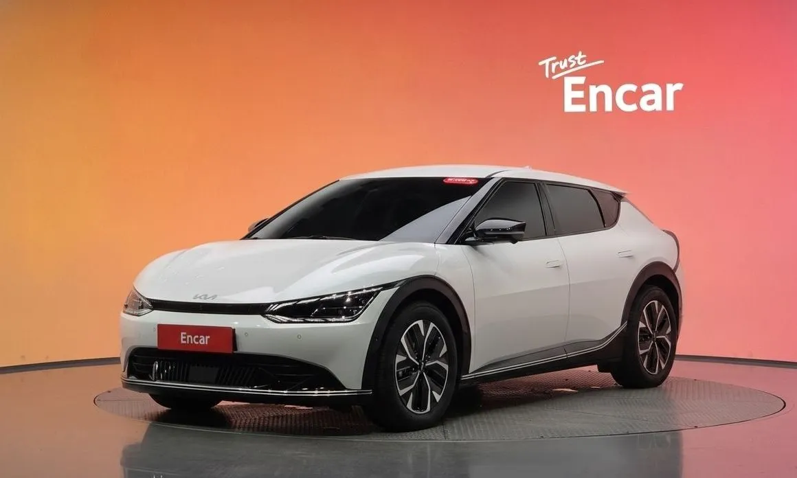 Kia EV6 — фото 1