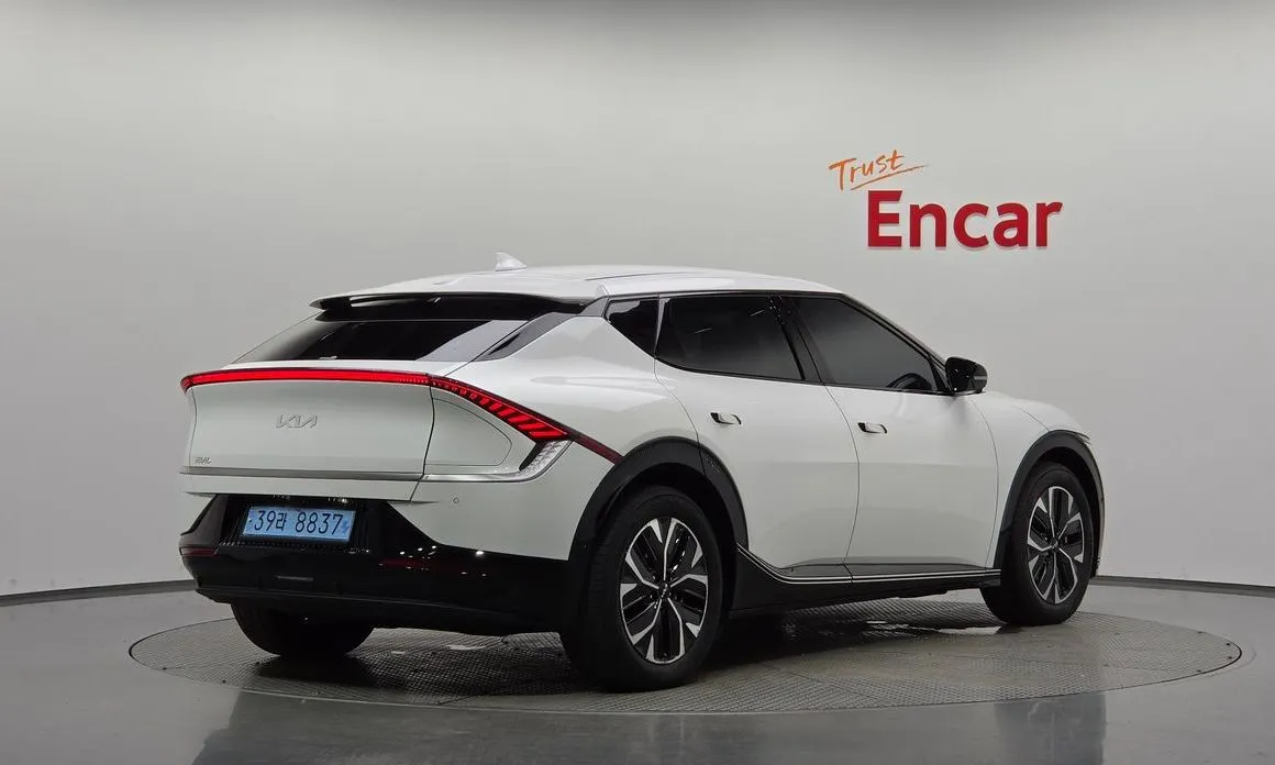 Kia EV6 — фото 6